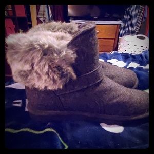 BearPaw short boots